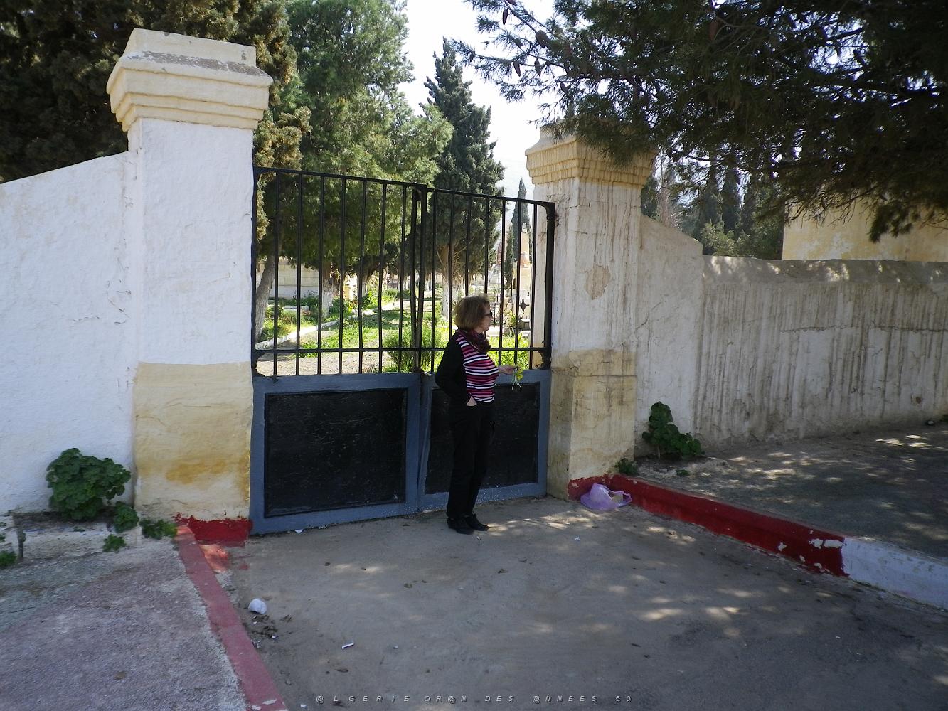 1771 entree du cimetiere de bou-sfer (ferme).JPG